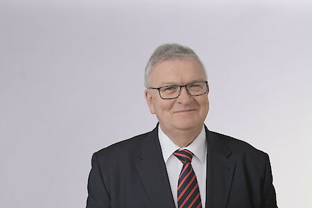 Dr. Stefan Behn to Step Down from the HHLA Executive Board at the End of March 2017